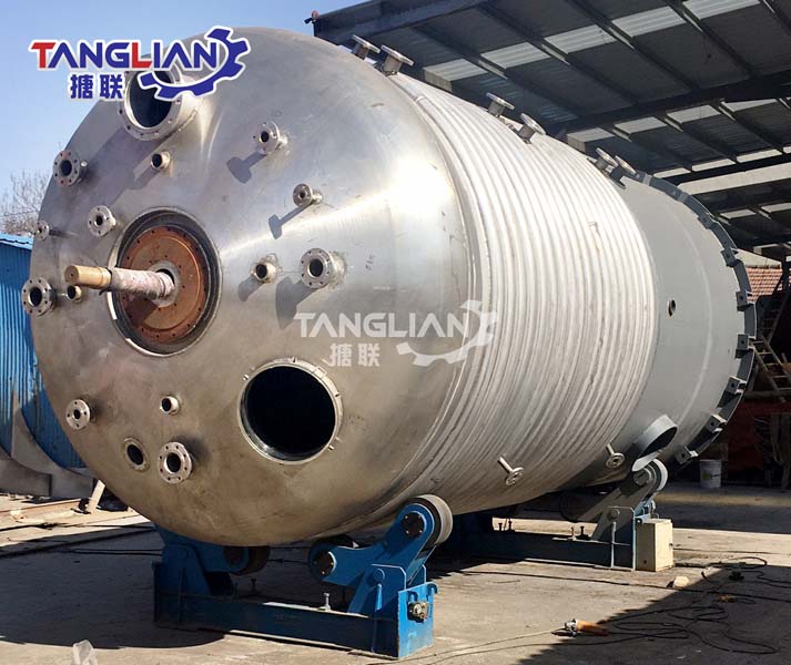 不銹鋼貯罐的穩(wěn)定性設計